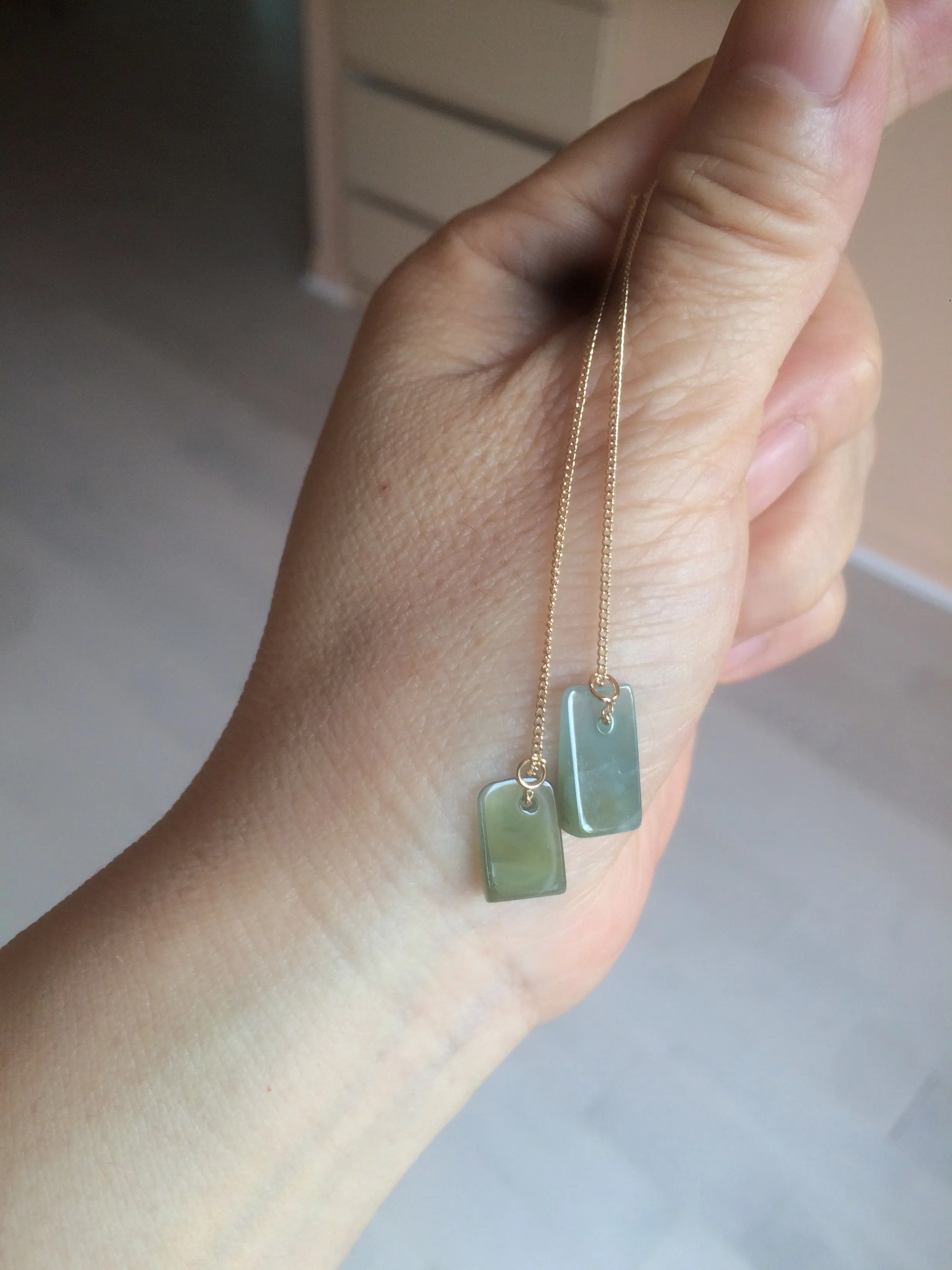 100% Natural icy watery deep sea blue/green/gray safe and sound dangling Guatemala jadeite Jade earring Q125