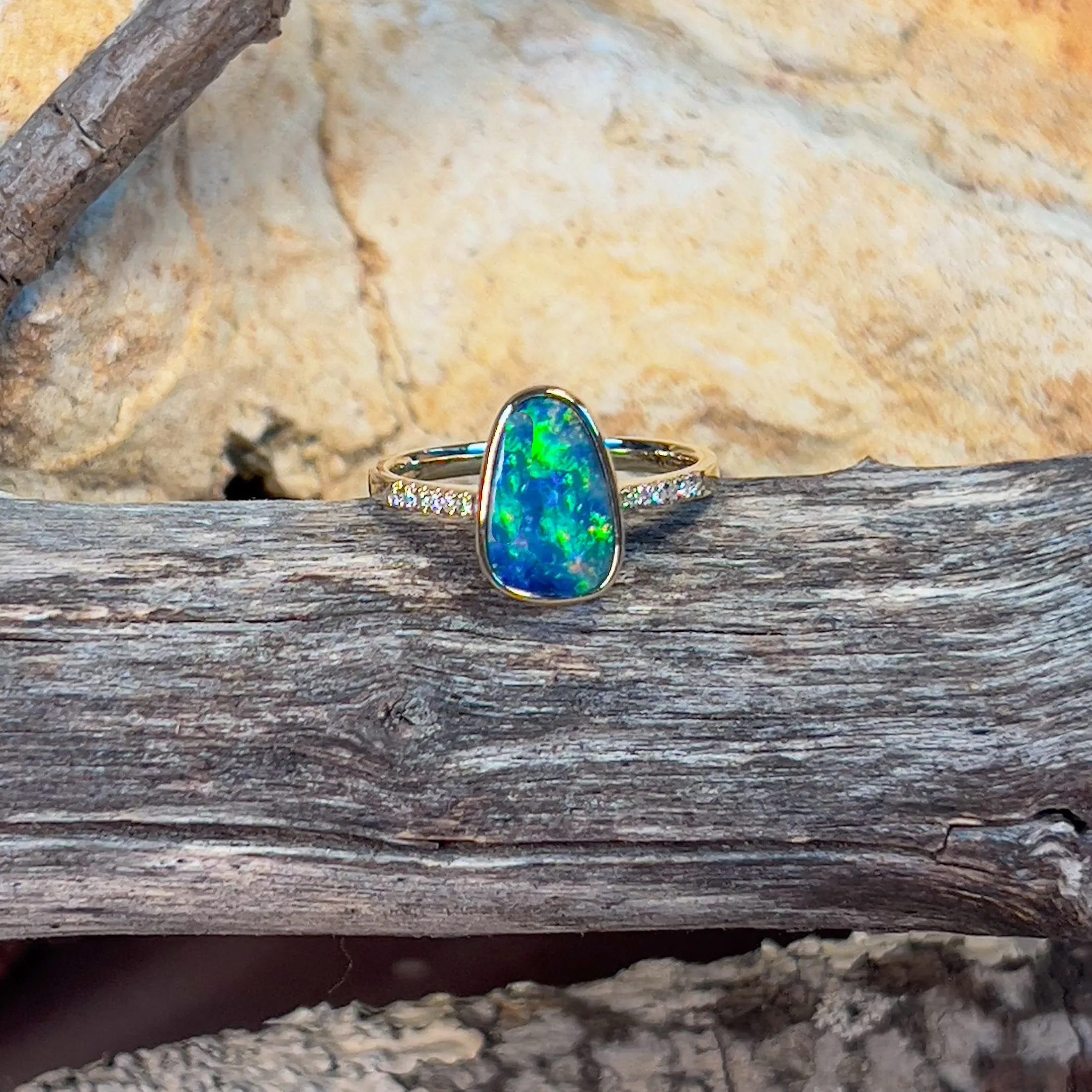 14kt Yellow Gold 1.95ct Opal doublet and diamond ring