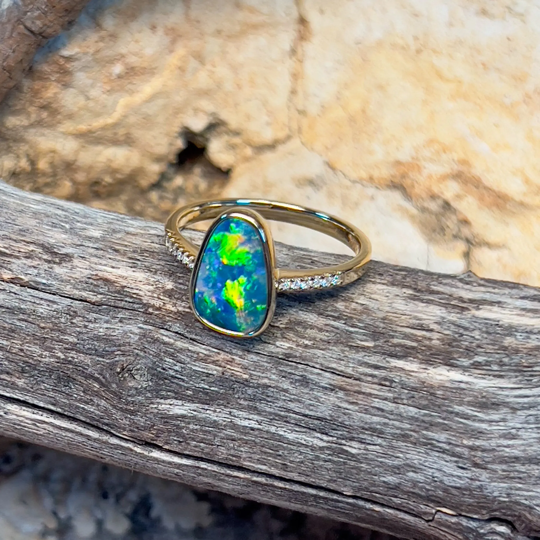 14kt Yellow Gold 1.95ct Opal doublet and diamond ring