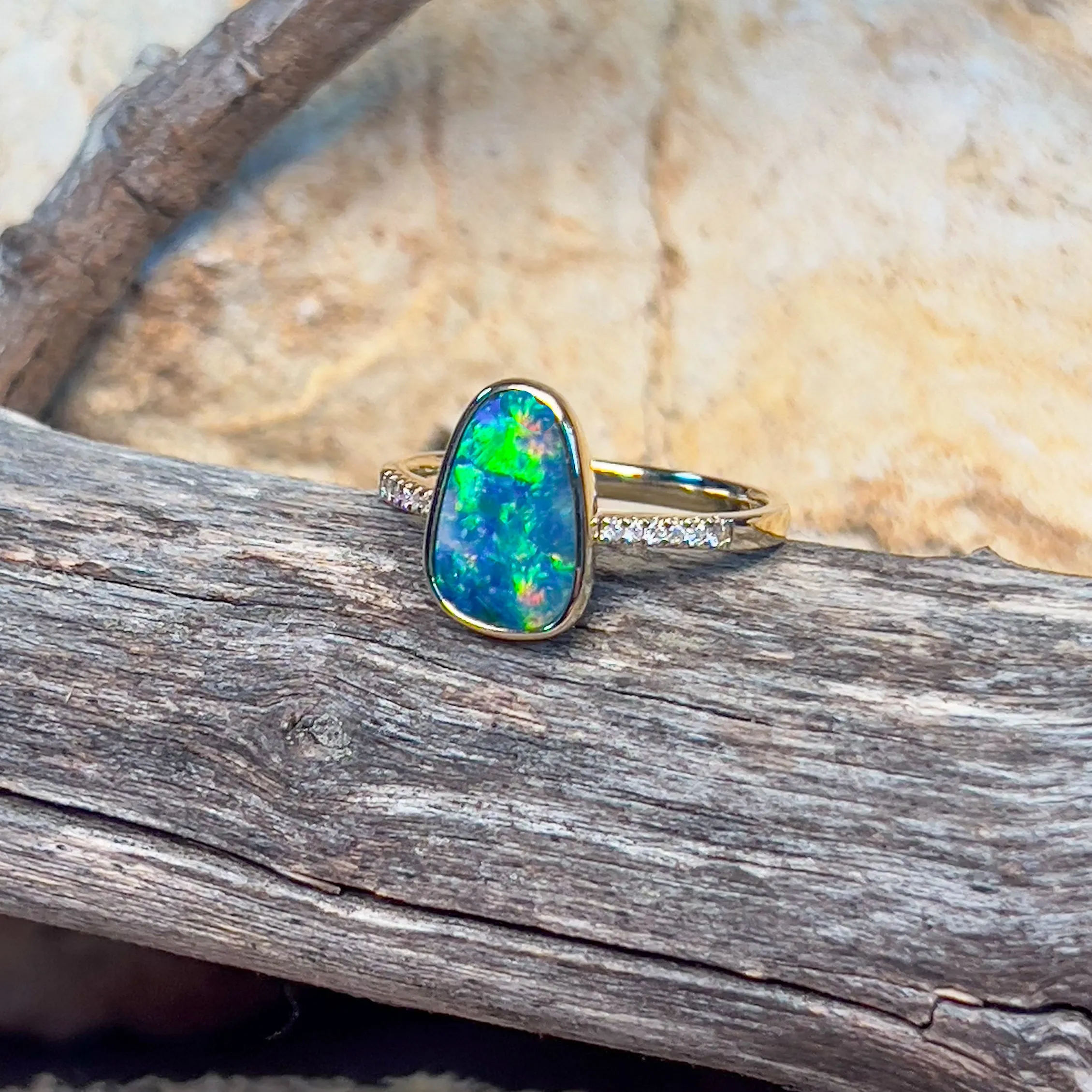 14kt Yellow Gold 1.95ct Opal doublet and diamond ring
