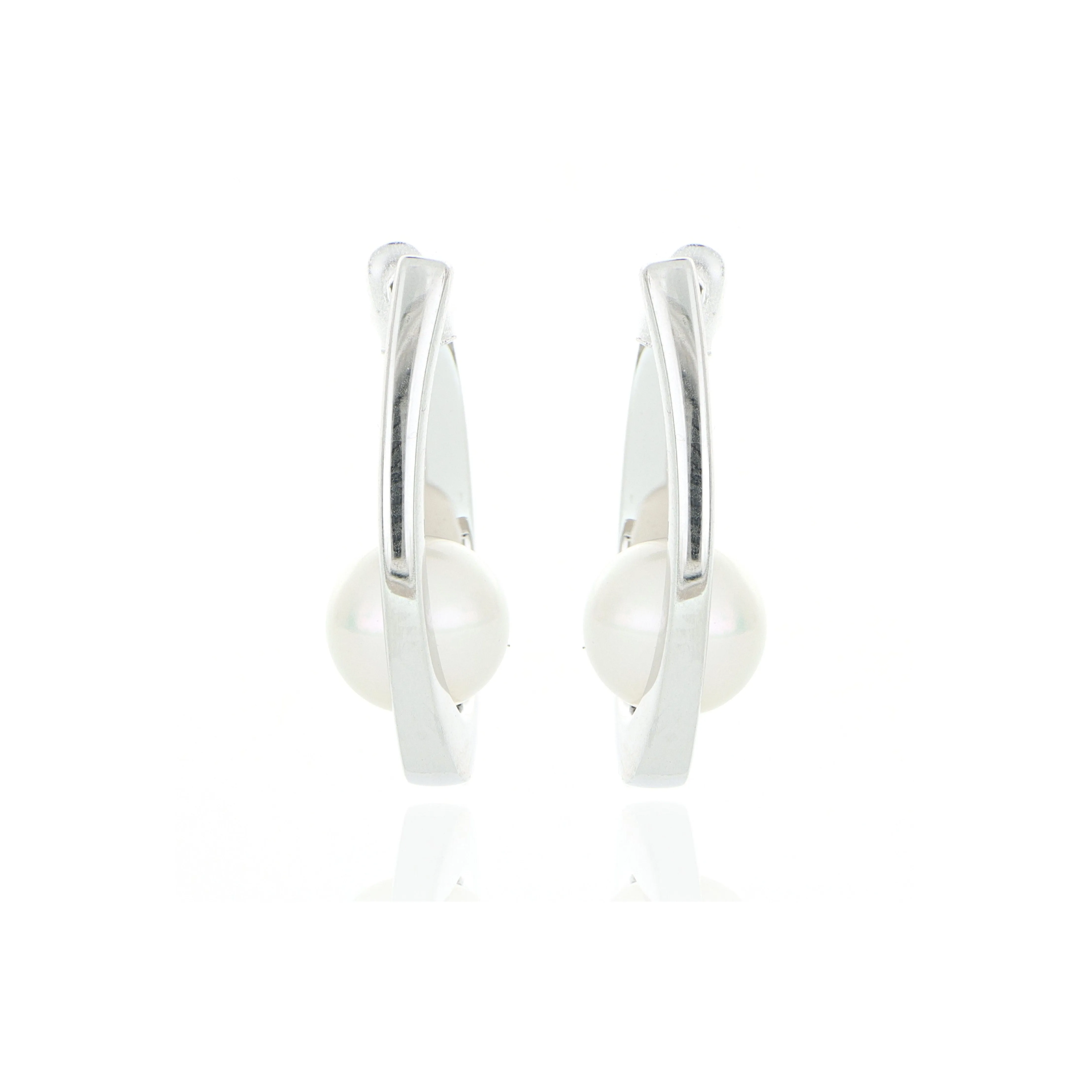 18k White Gold Fresh Water Pearl Hoop Earrings
