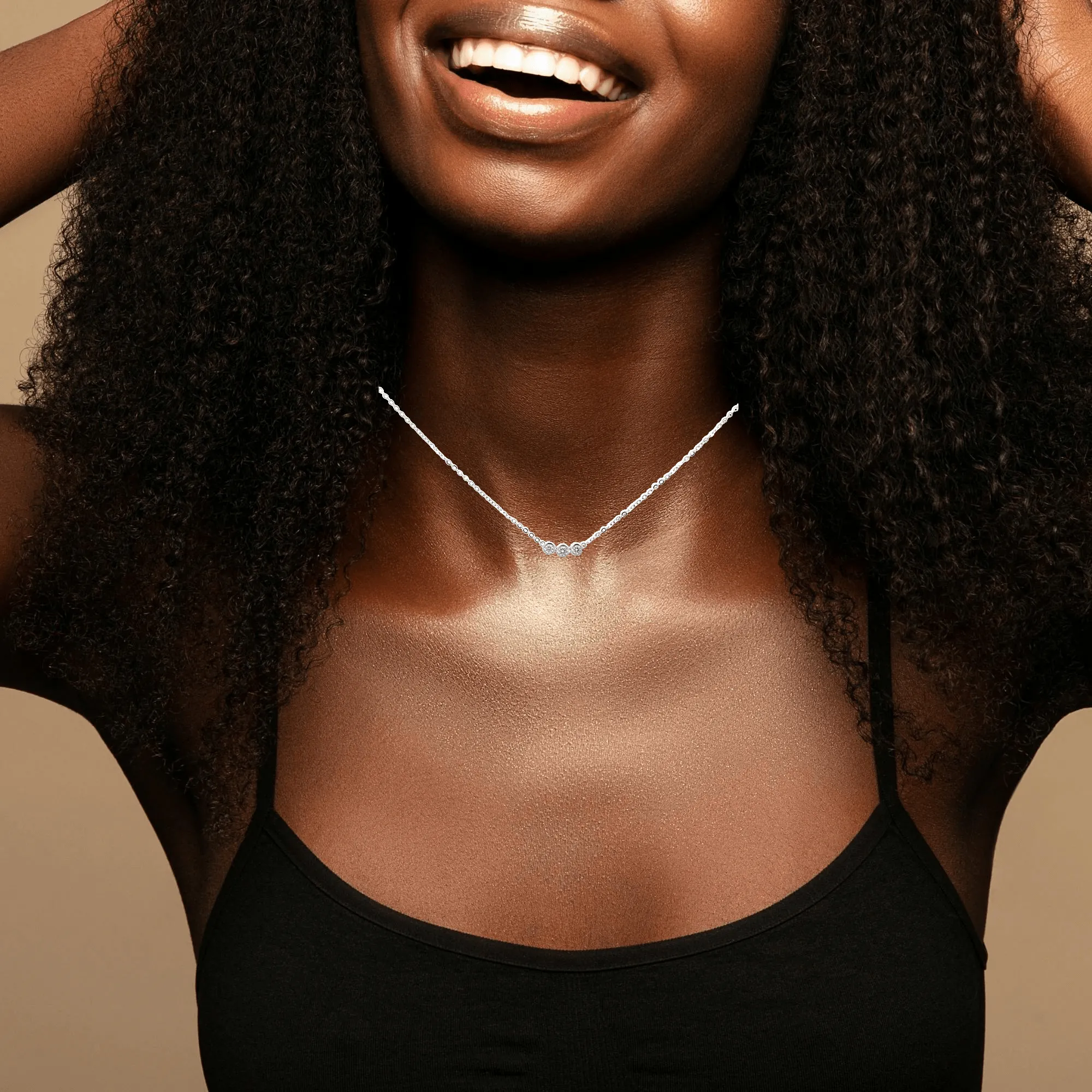 18K White Gold Pendant Necklace