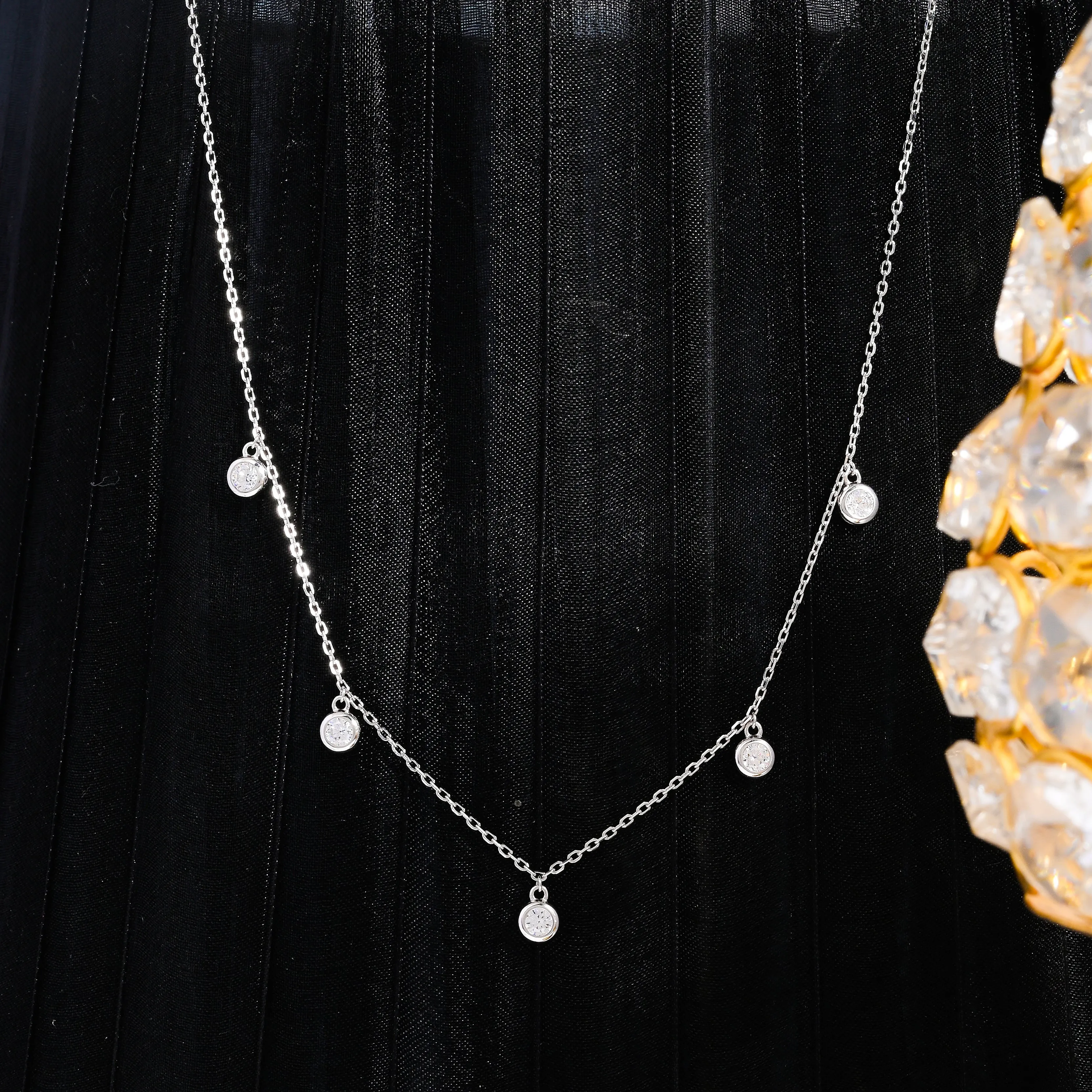 925 silver white gold  Queens silver neckalce for women and girls