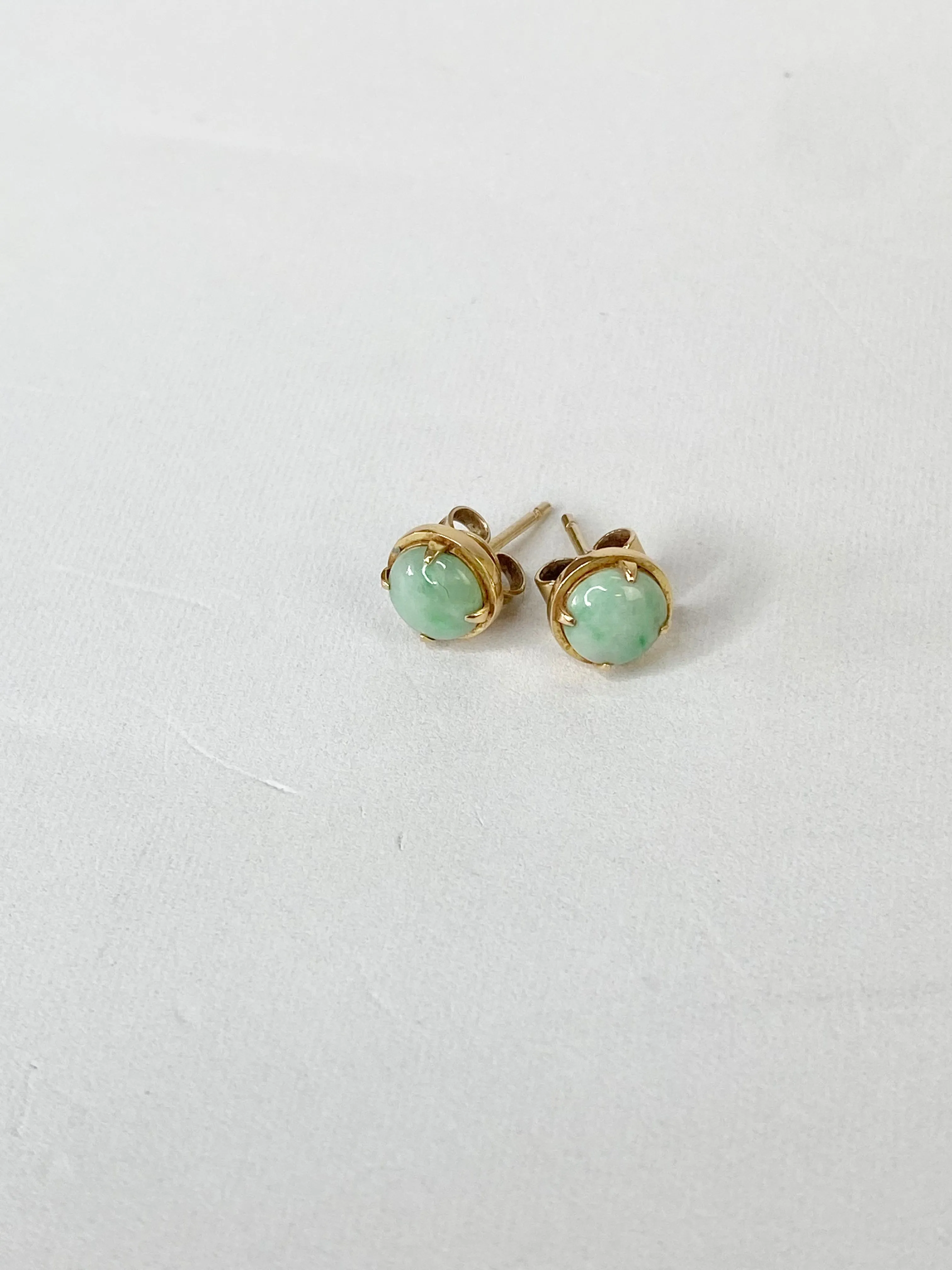 9K Gold Green Semi-Precious Stone Studs