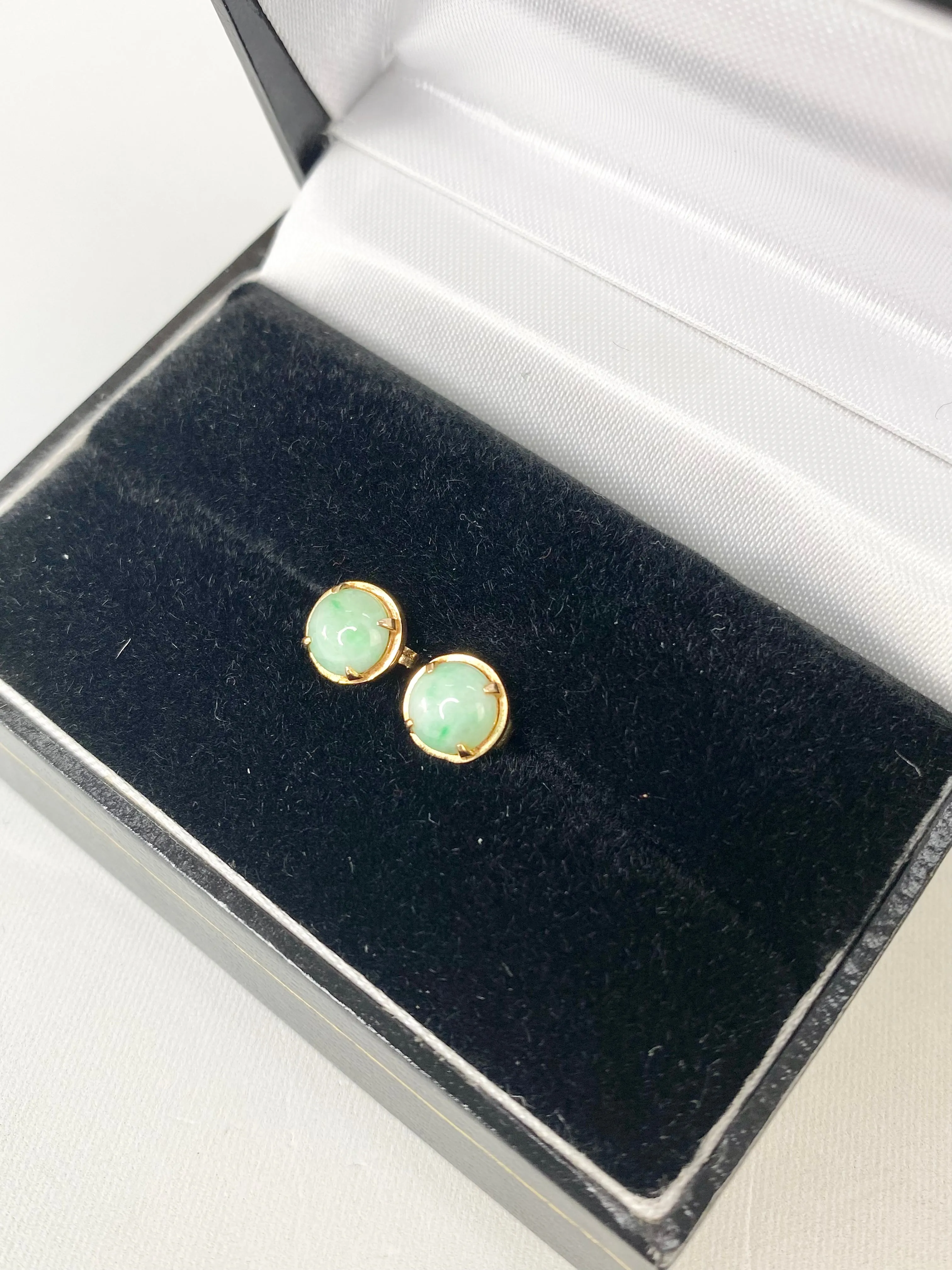 9K Gold Green Semi-Precious Stone Studs
