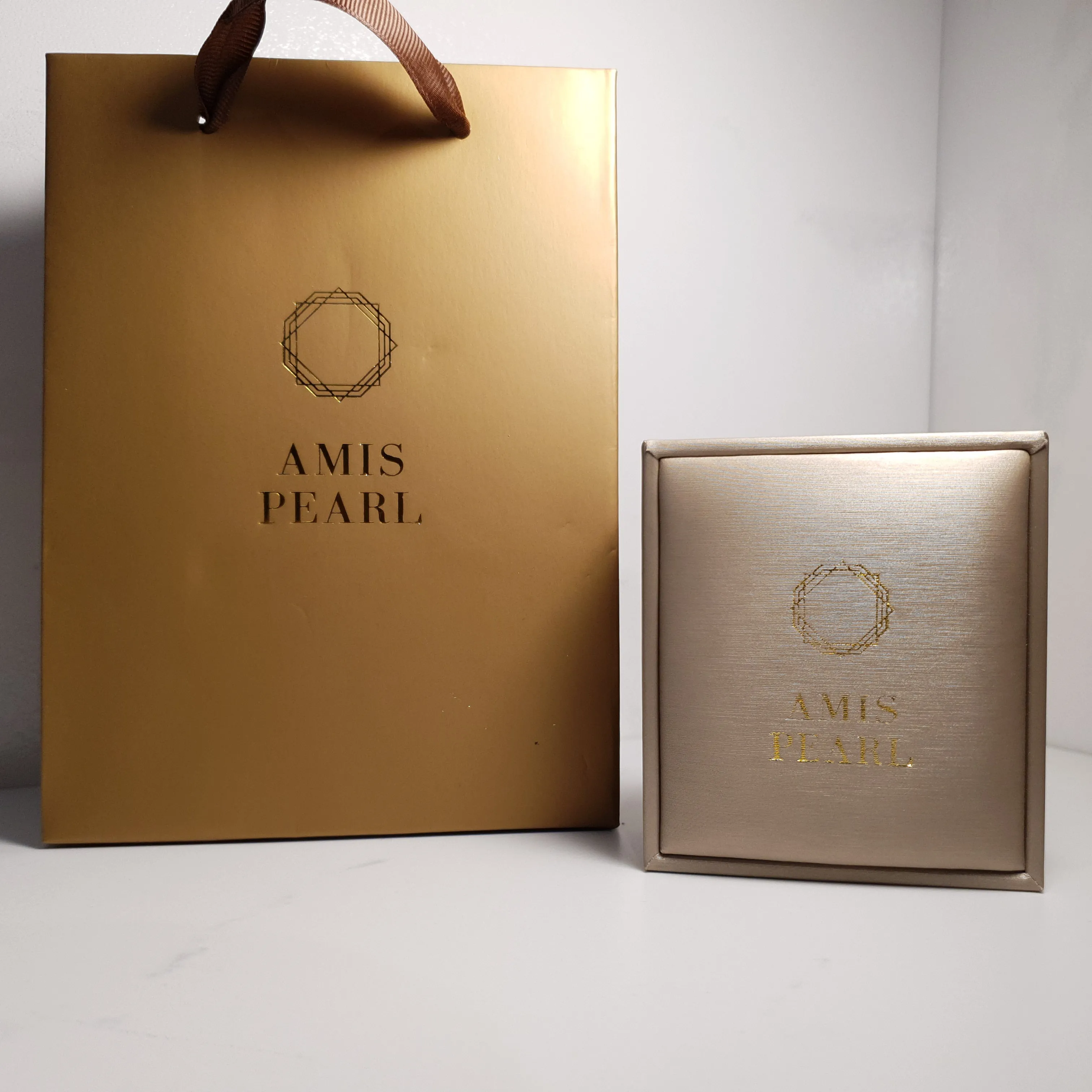 Akoya Pearl Classic Jewellery Set,18K Yellow Gold