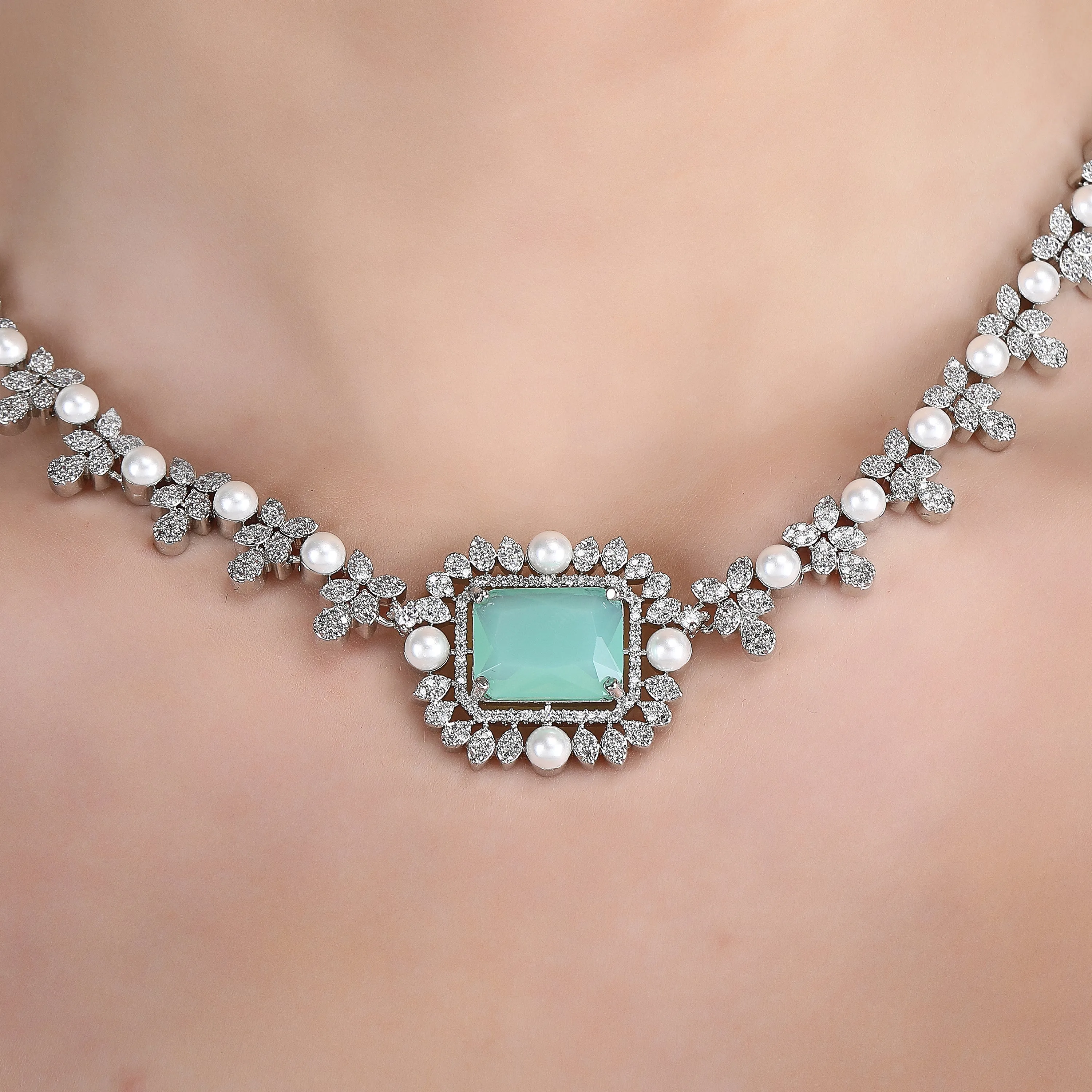 Amaira Zircon Necklace Set