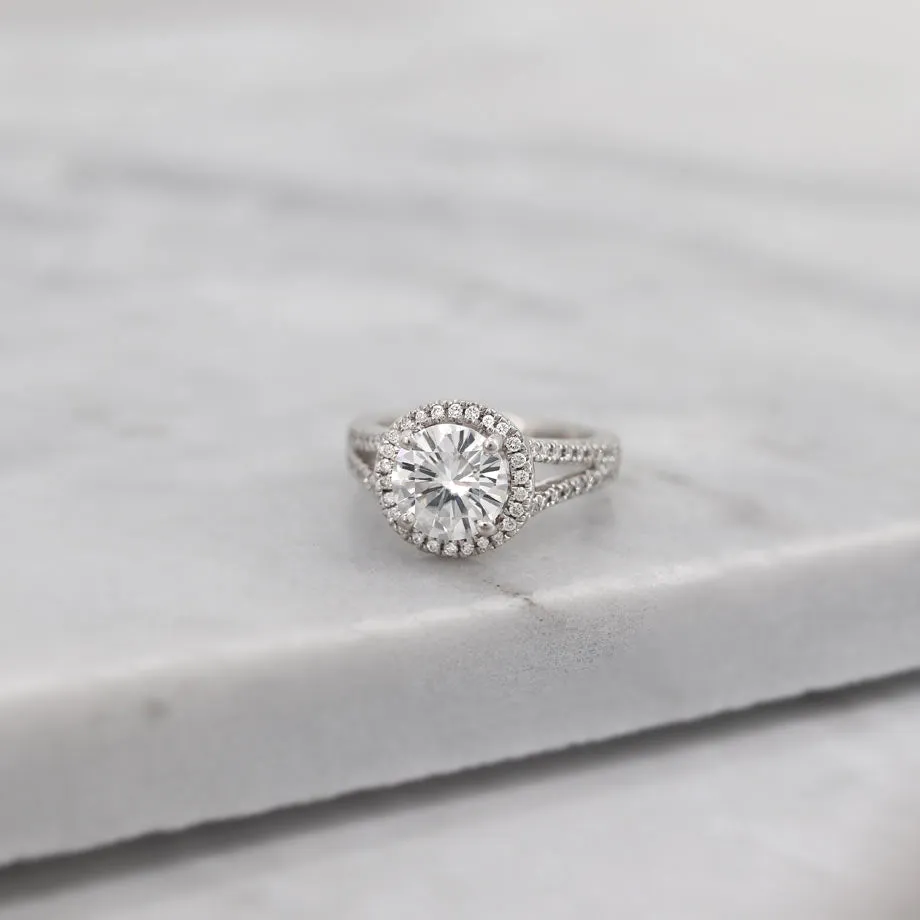 AMELIA - Ready to Ship 1.00ct Round Moissanite & Diamond 950 Platinum Halo