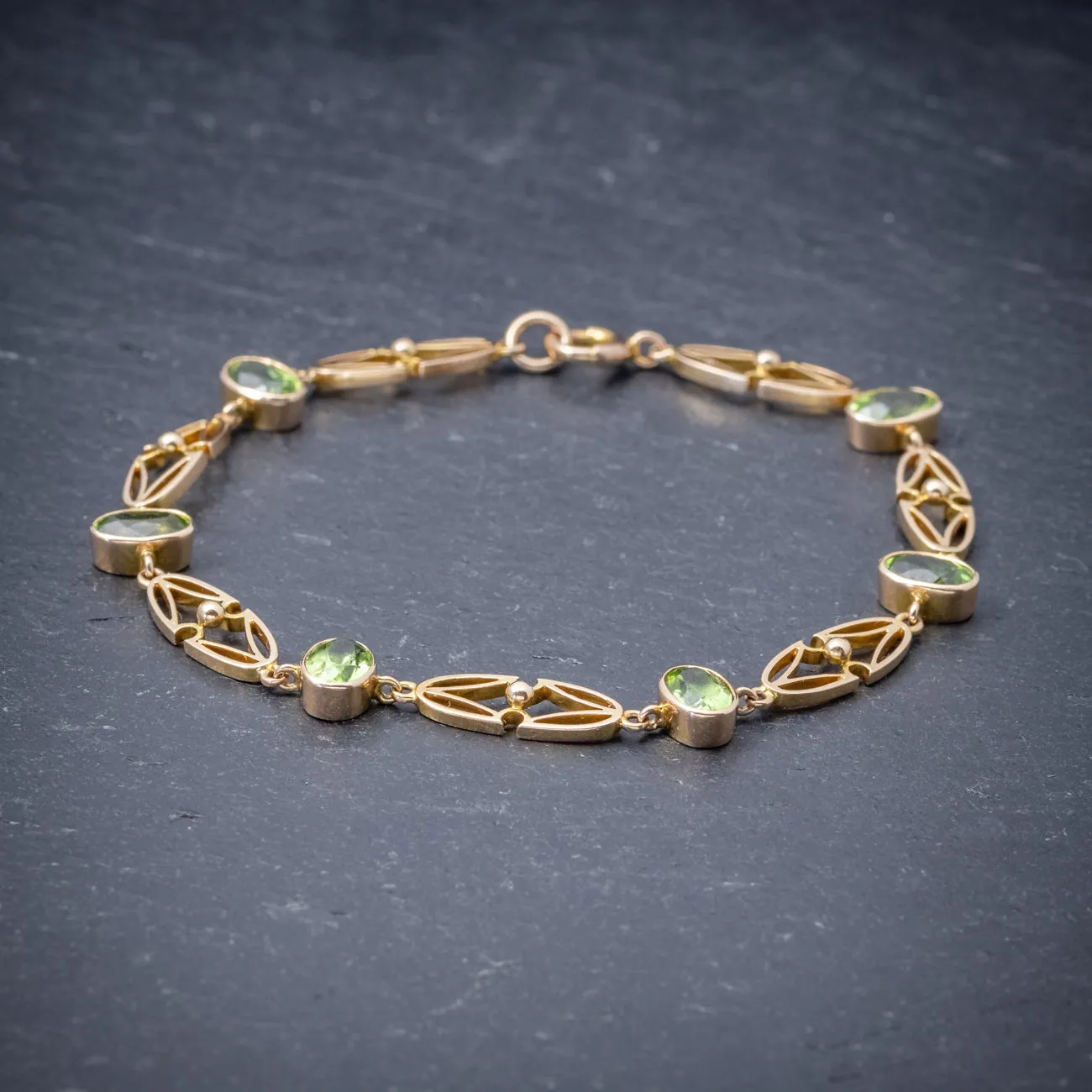Antique Victorian 15ct Gold Peridot Necklace And Bracelet Set Circa 1900