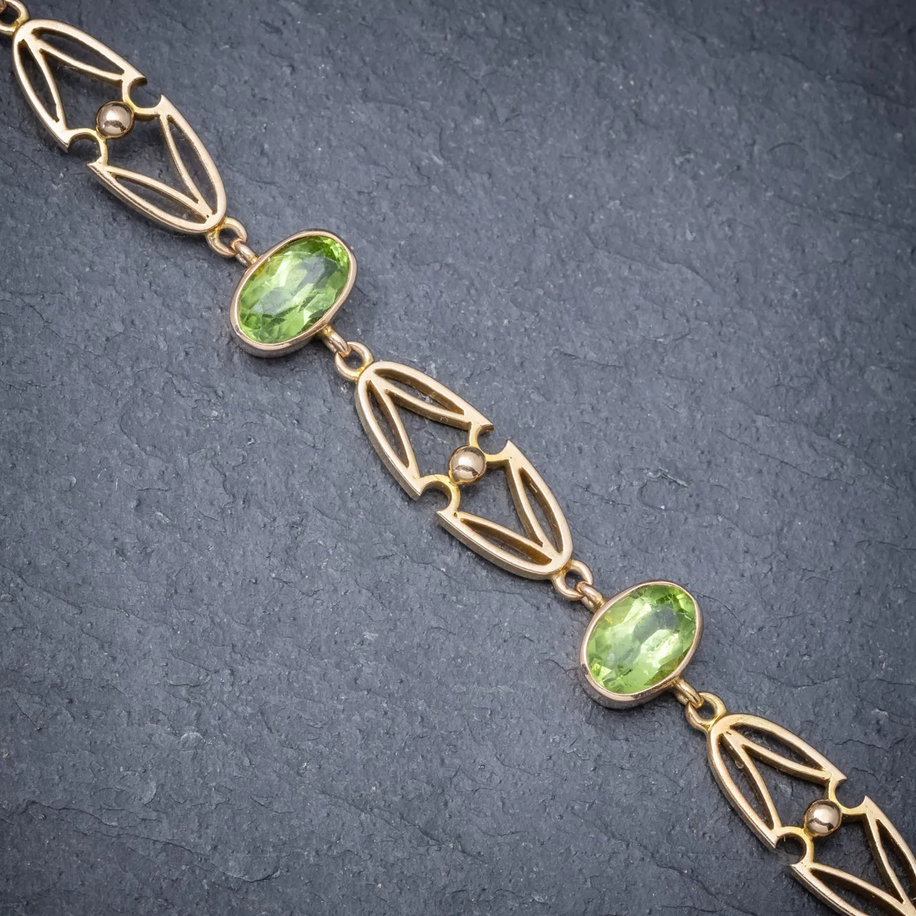 Antique Victorian 15ct Gold Peridot Necklace And Bracelet Set Circa 1900