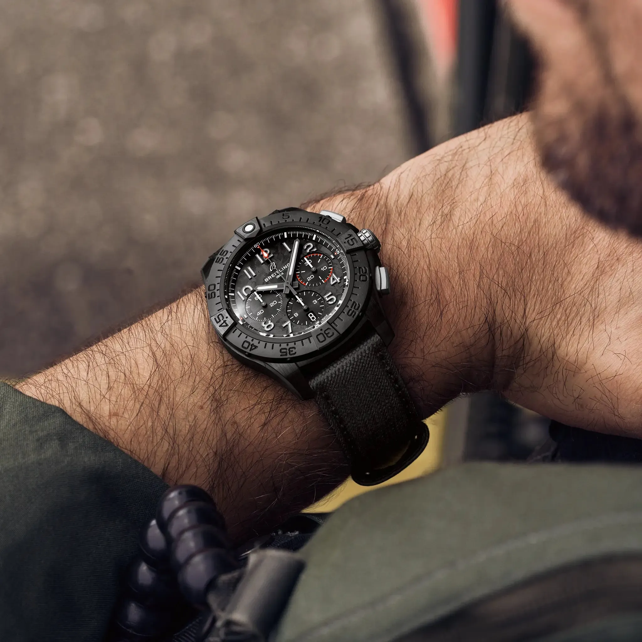 Avenger B01 Chronograph 44 Night Mission SB0147101B1X1