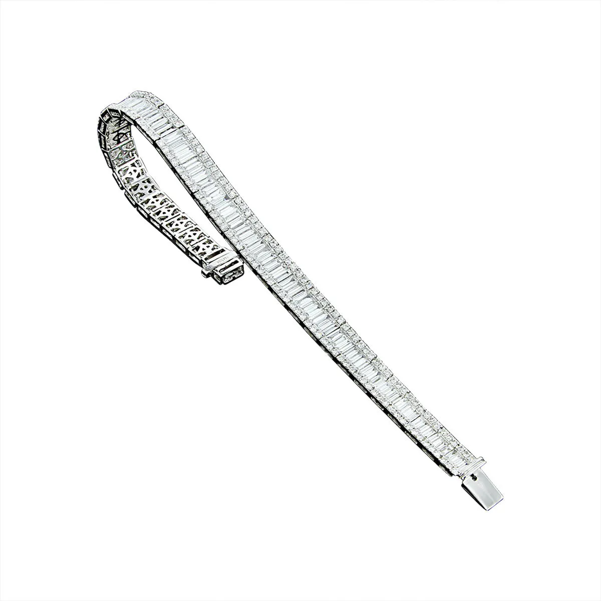 Baguette and Round-cut Diamond Straight Line Bracelet