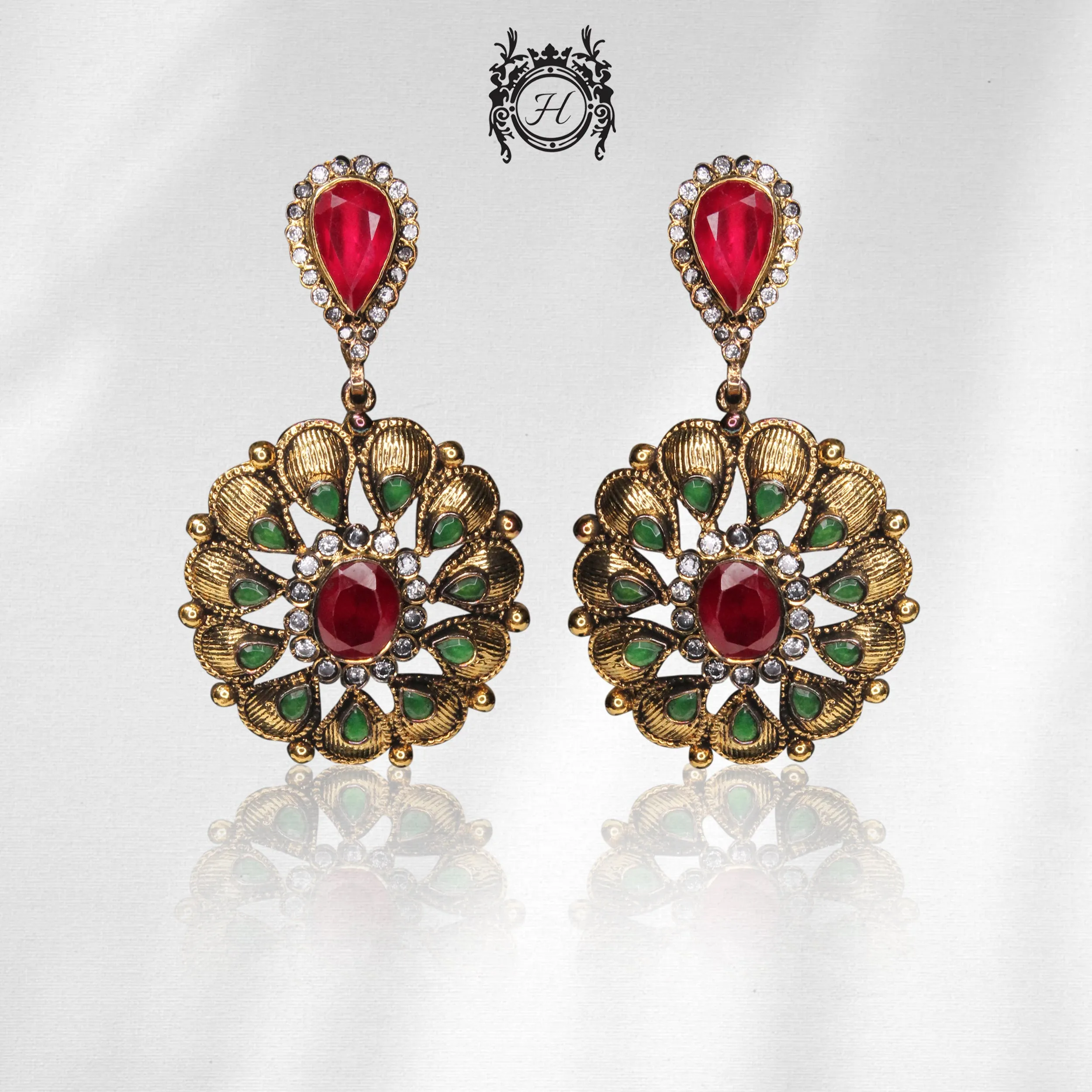 Earrings in Chetum, Jade and Zircons