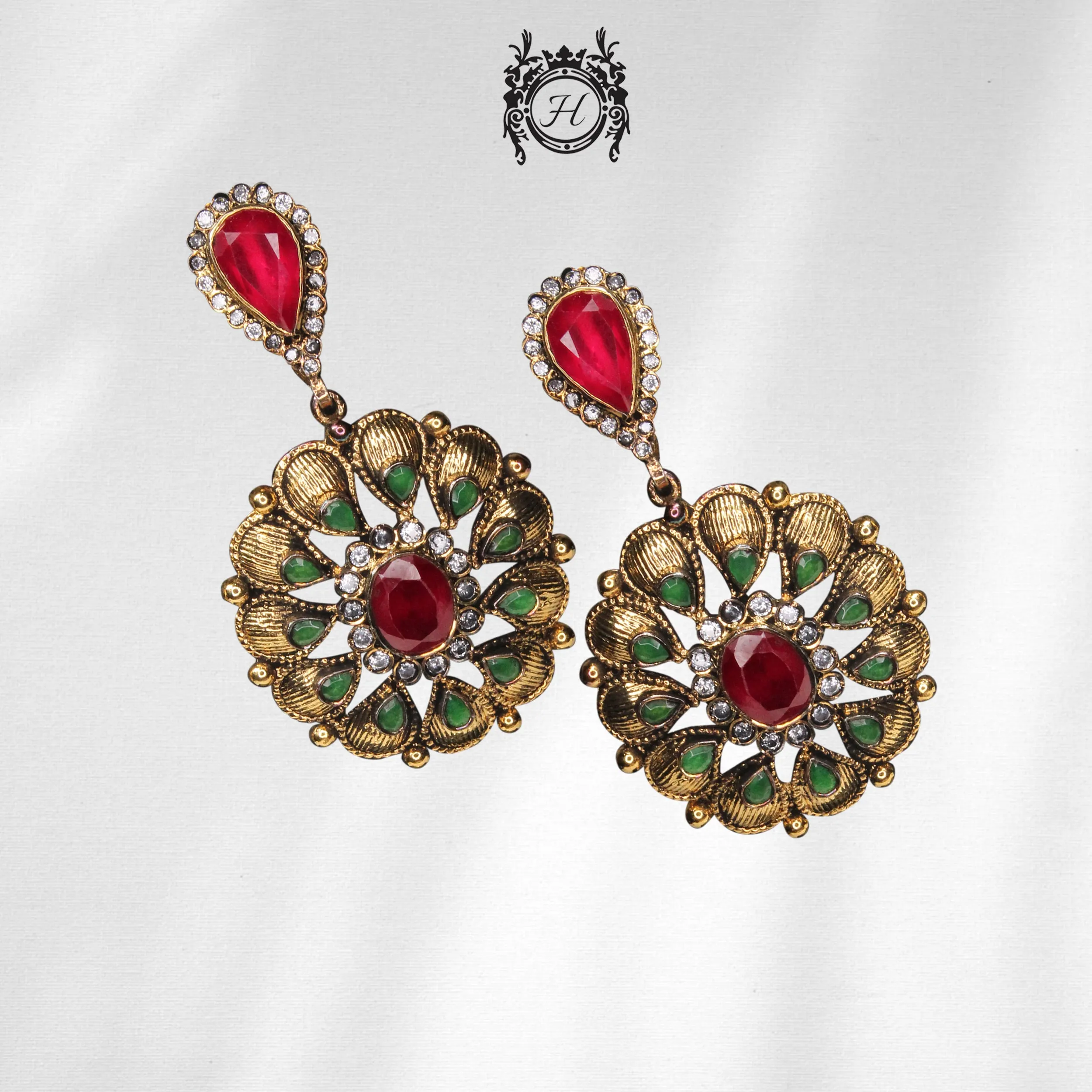 Earrings in Chetum, Jade and Zircons