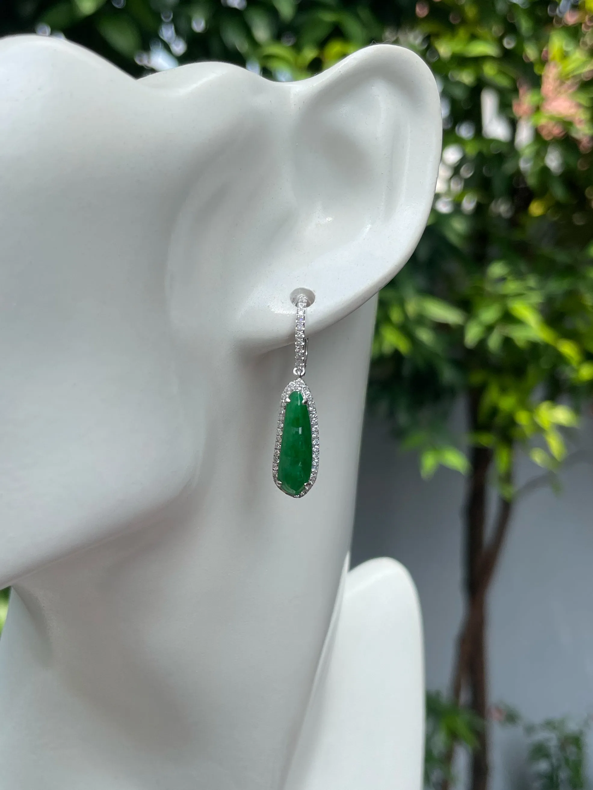 Green Jade Earrings - Peapod Carvings (NJE100)