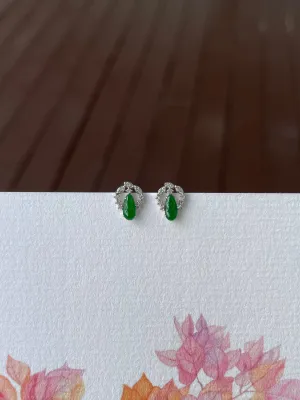 Green Jade Earrings - Peapod Carvings (NJE233)