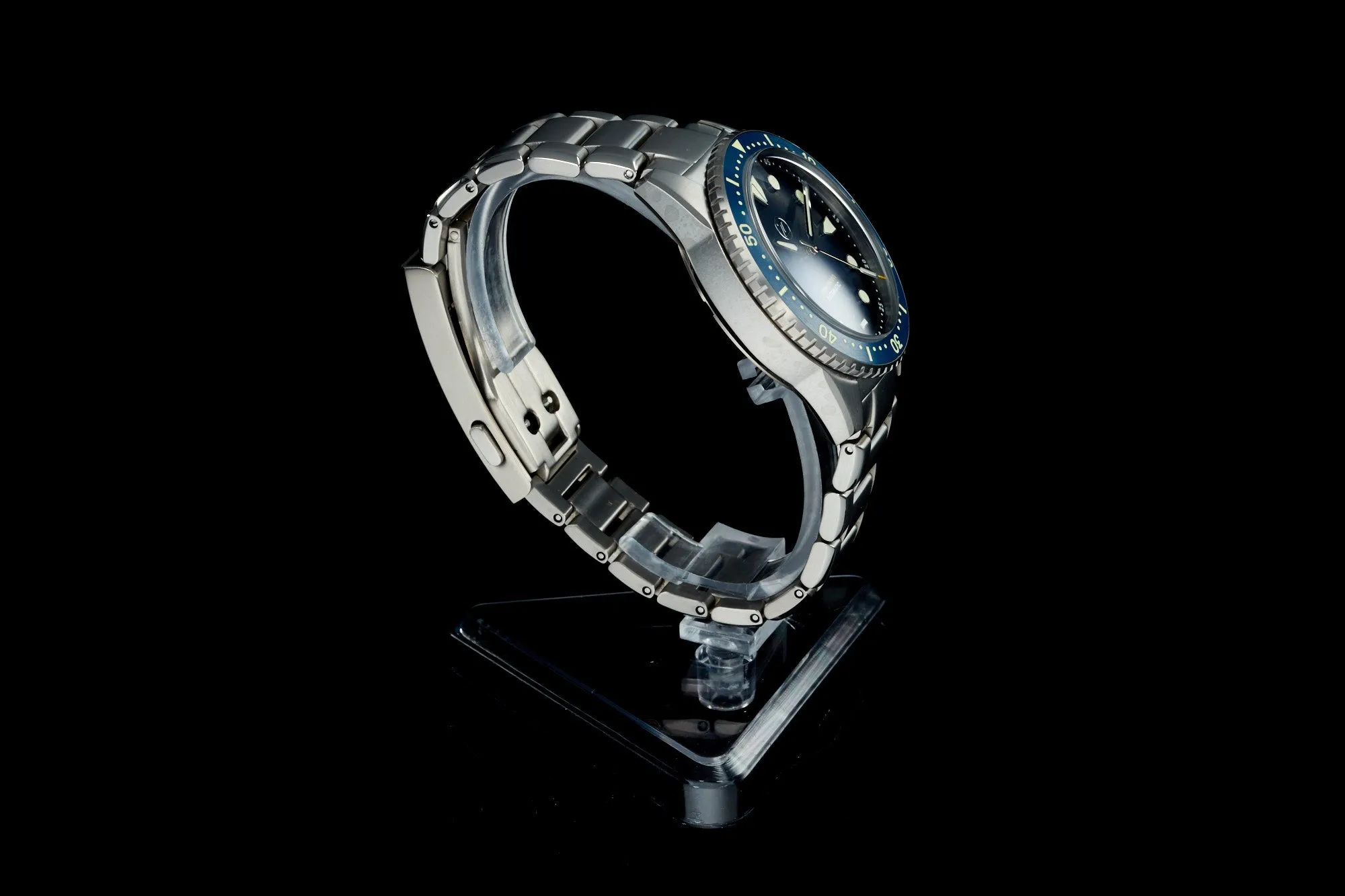 Mako V3 300m Ti 'Blue MOP'