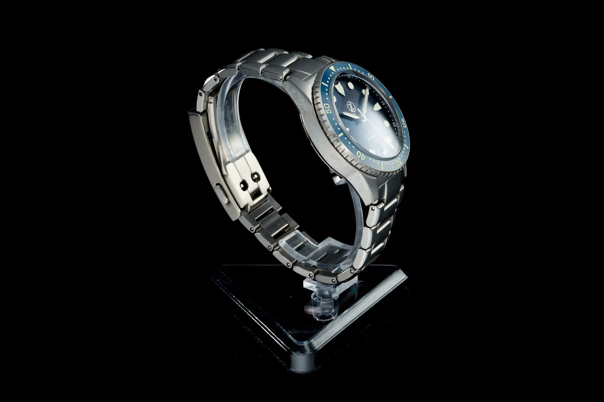 Mako V3 300m Ti 'Blue MOP'