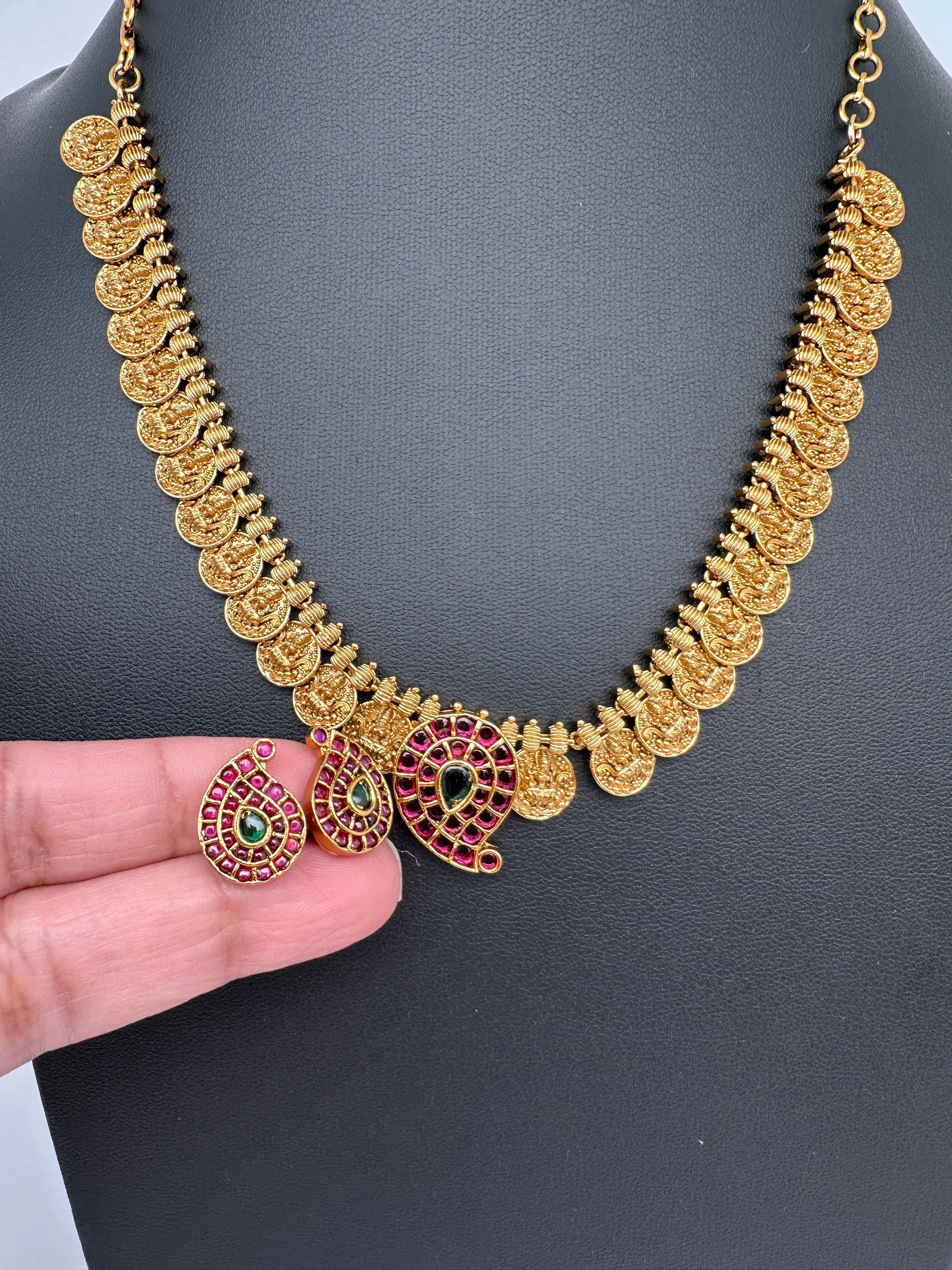 Matte Kempu Goddess Lakshmi Dainty Necklace