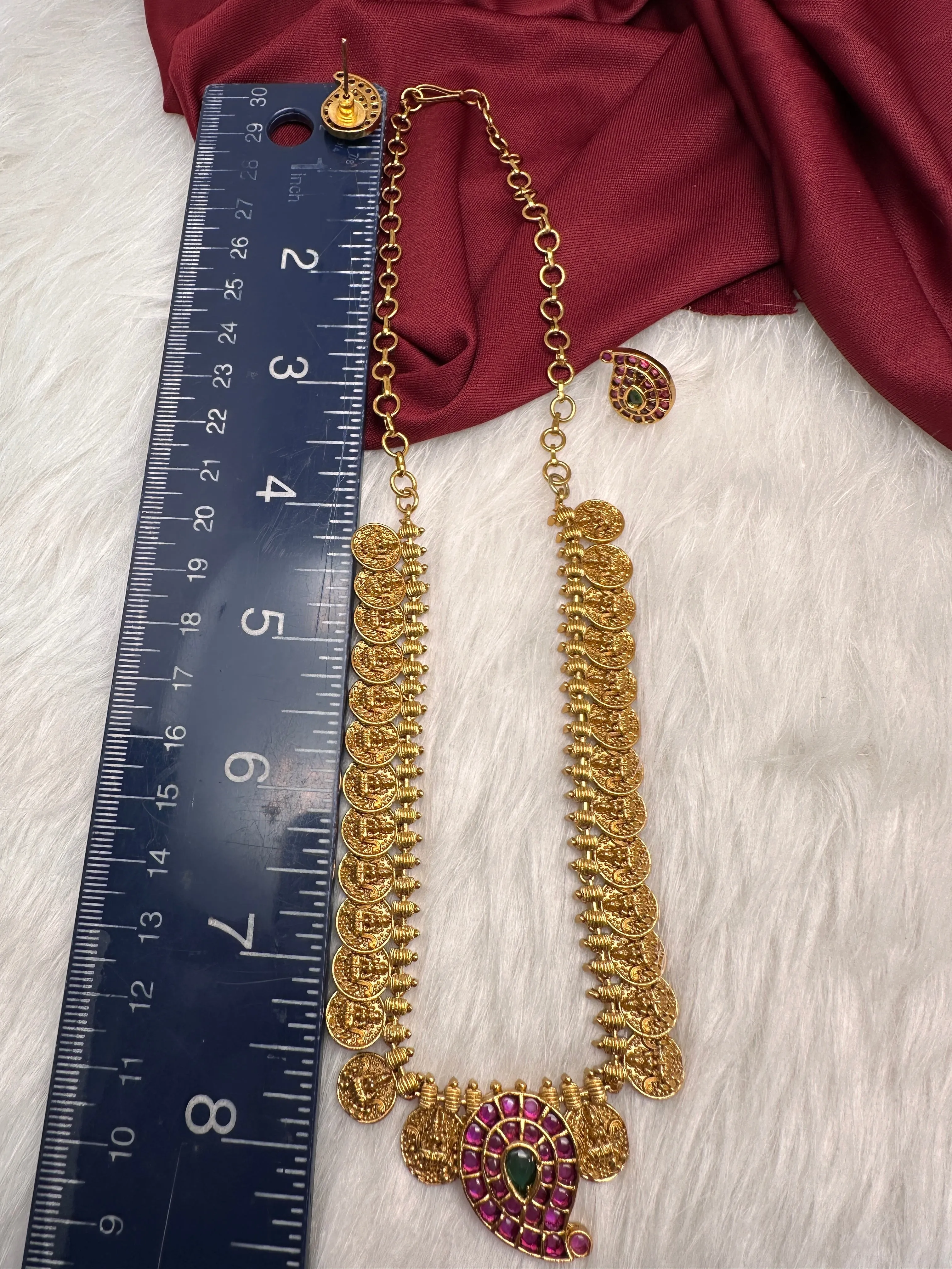 Matte Kempu Goddess Lakshmi Dainty Necklace