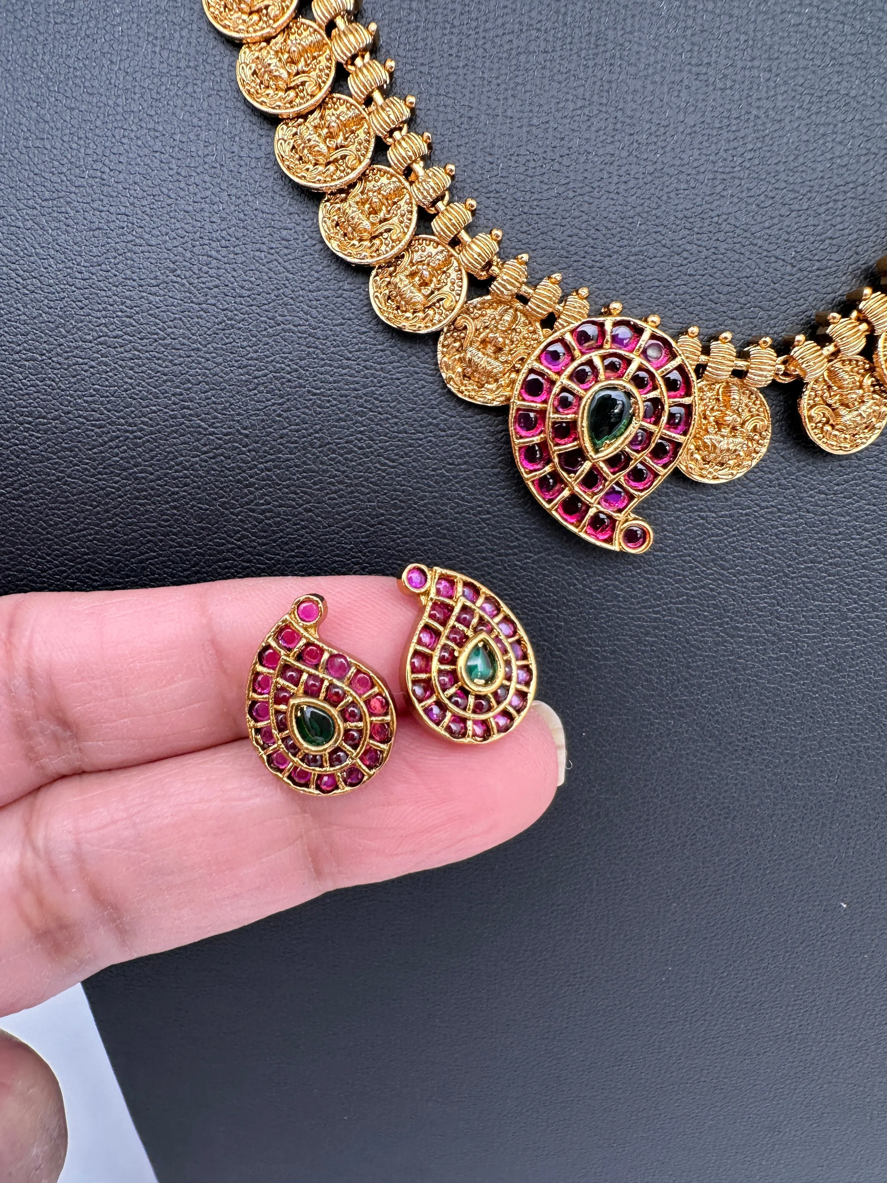 Matte Kempu Goddess Lakshmi Dainty Necklace