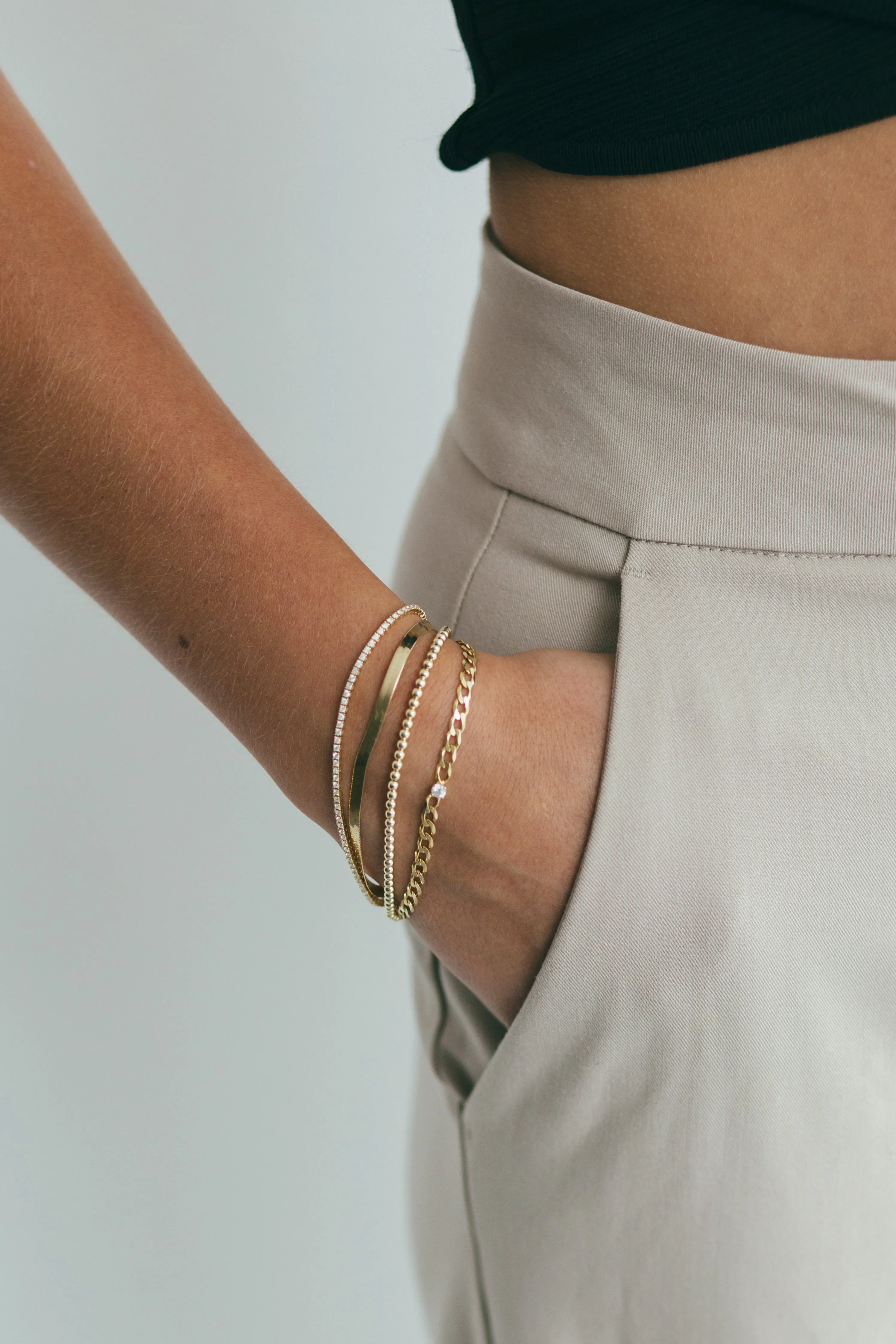 Medium Curb Chain Bracelet with Diamond