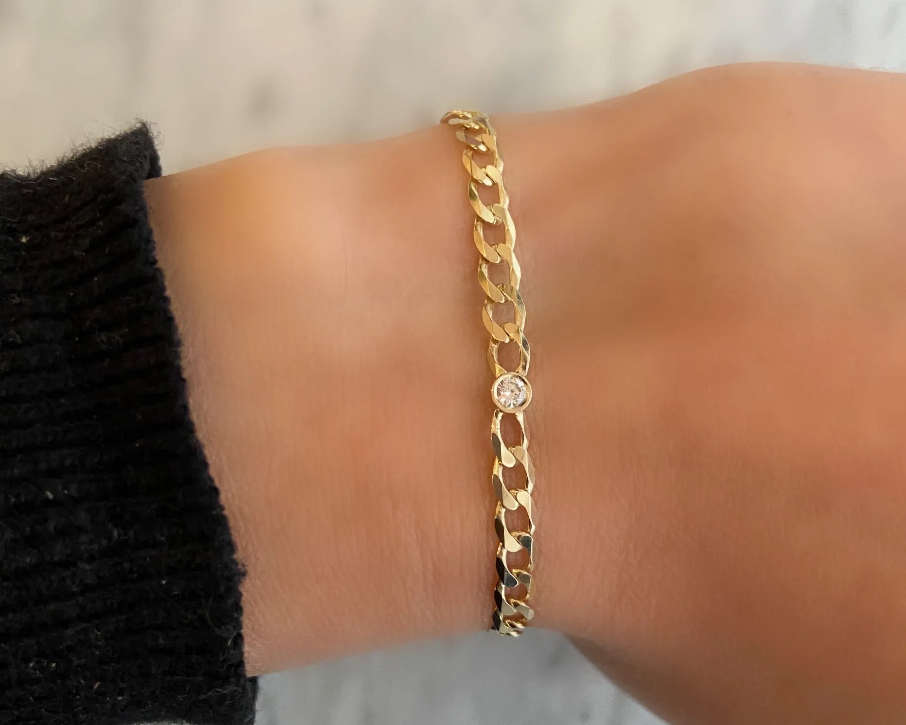 Medium Curb Chain Bracelet with Diamond