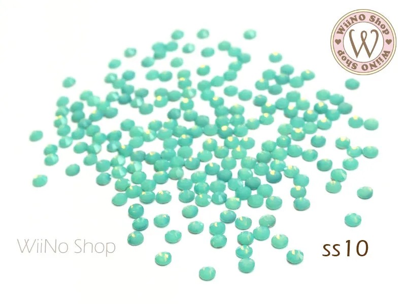 Mint Opal Round Flatback Crystal (ss3-ss10)