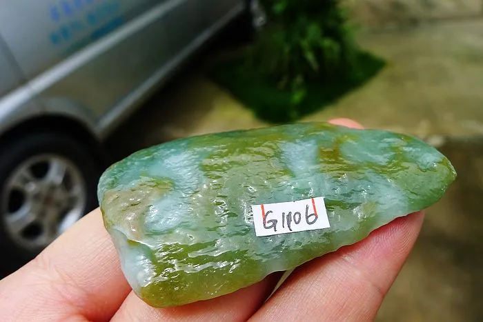 Natural Jade Rough Jadeite Raw (34g,6.5X3.3X0.85cm)