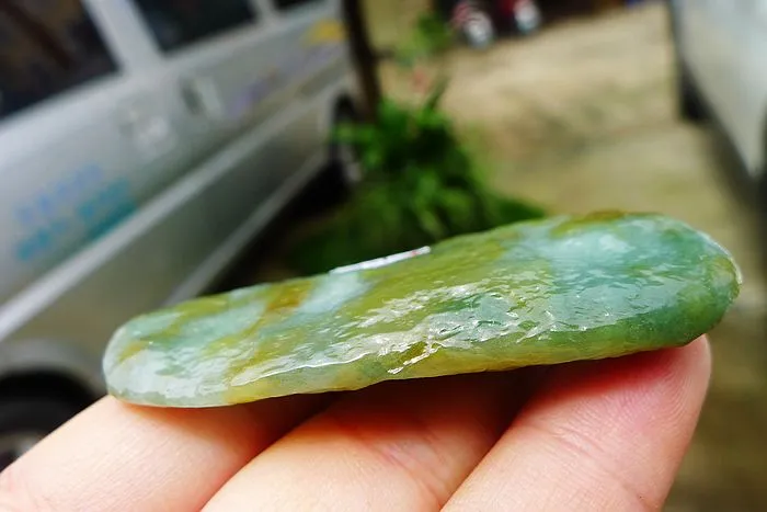 Natural Jade Rough Jadeite Raw (34g,6.5X3.3X0.85cm)