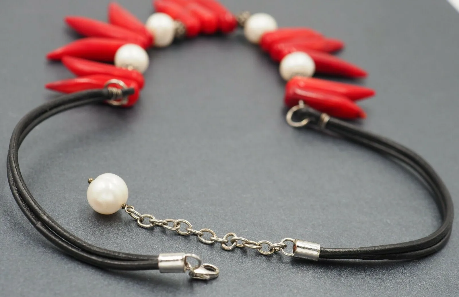 Red Stone Spikes & Pearl Choker Necklace Fashion
