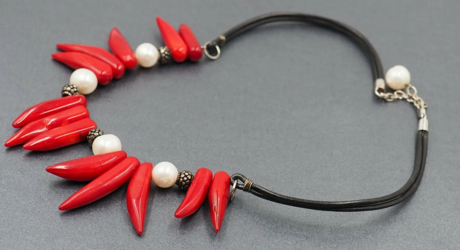 Red Stone Spikes & Pearl Choker Necklace Fashion