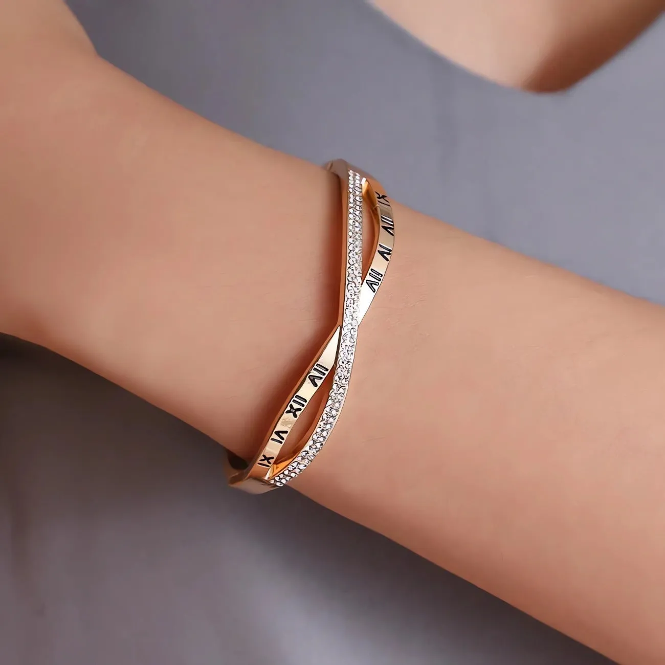 Roman Numeral Round CZ Criss Cross Bangle Bracelet