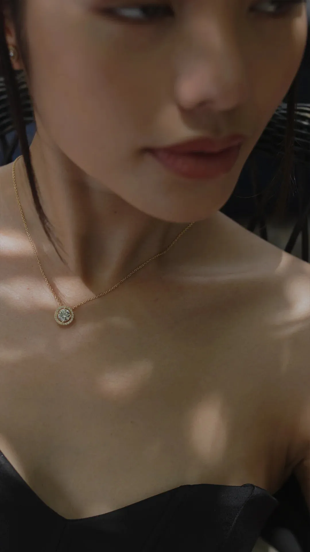 Round Zircon Stones Necklace Gold Plating