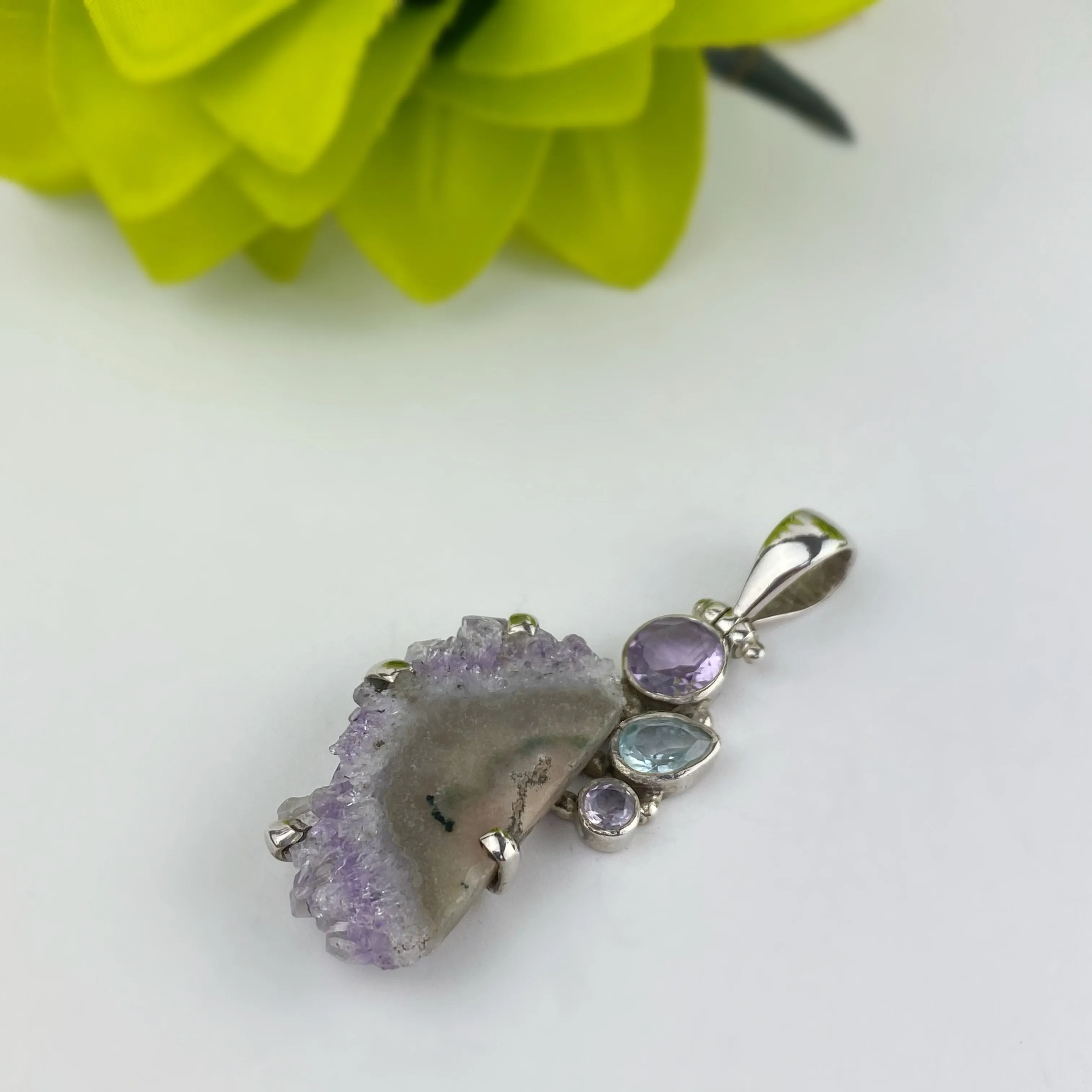Supernova Slice Pendant - VP212