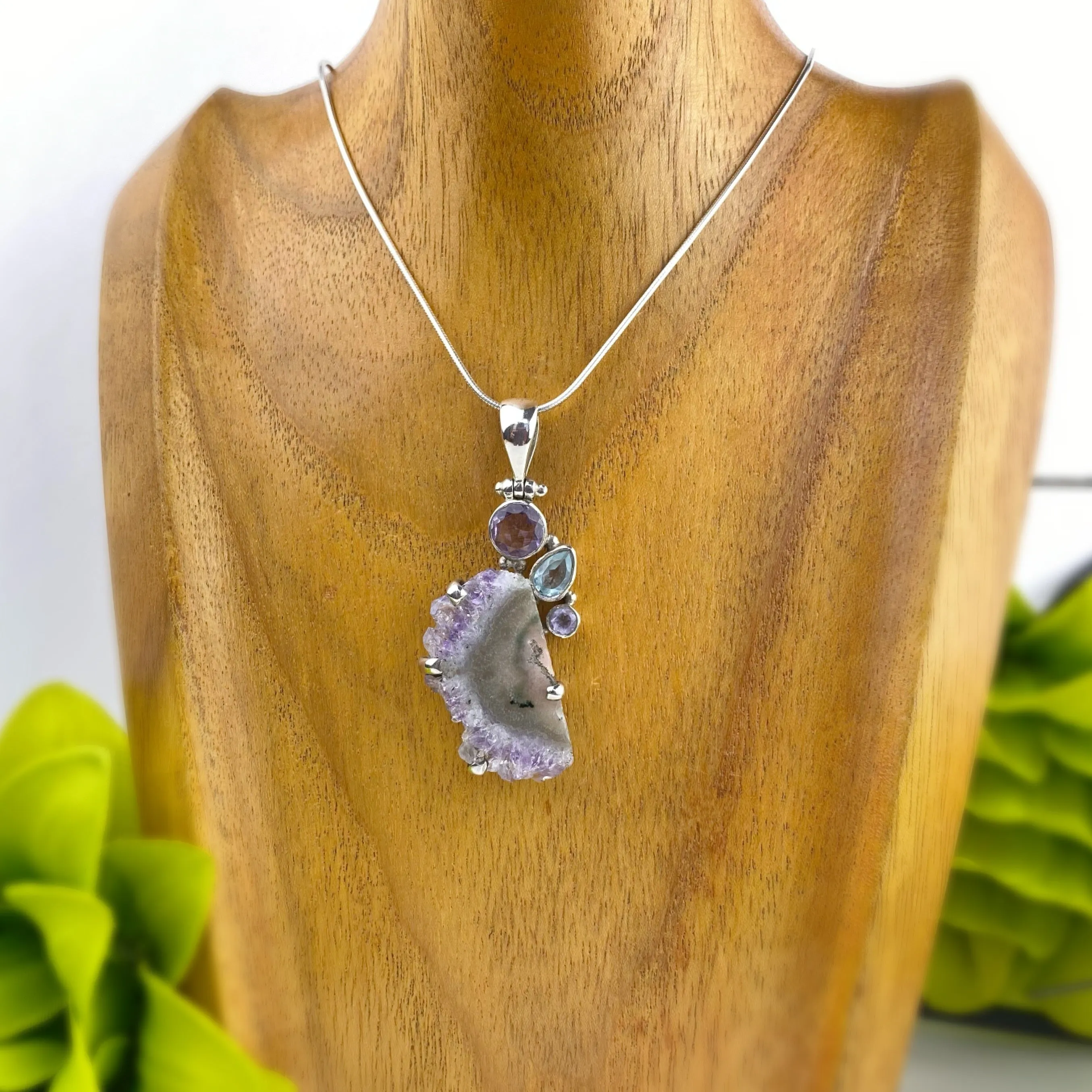 Supernova Slice Pendant - VP212